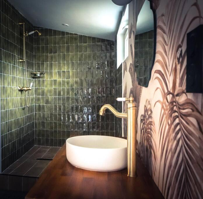 Maison Eliste - Love Gite Chic Avec Jacuzzi Interieur La Gacilly Dış mekan fotoğraf
